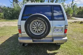 2001 Isuzu Trooper