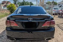 2012 Toyota Crown Athlete