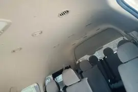 Toyota Hiace Commuter