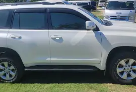 12 Toyota Prado