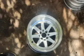 Damage 15inch off set rim