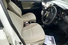 2011 TOYOTA WISH 2WD