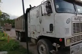 1989 CabOver Setback Truck