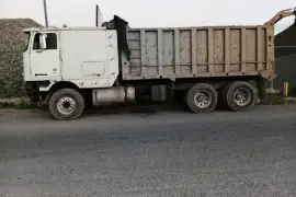 1989 CabOver Setback Truck