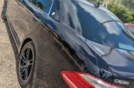 2012 Toyota Crown Royal Saloon