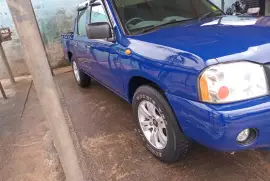 2003 Nissan Frontier pickup