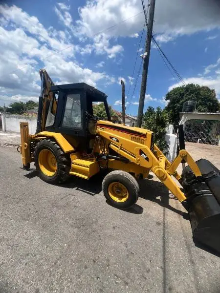 CAT BACKHOE