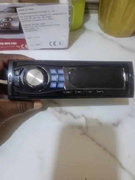Mp3 bluetooth car radio