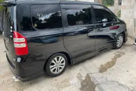 2012 Toyota Noah SI