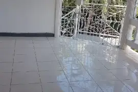 4 Bedrooms 3 Bathrooms House