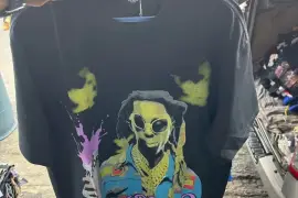 Graphic T-shirts