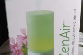 Essential oil diffuser - NEW IN BOX