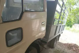 Nissan Atlas 1990