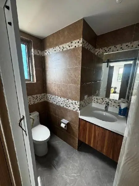 1 Bedrooms 1 Bathroom Apartment