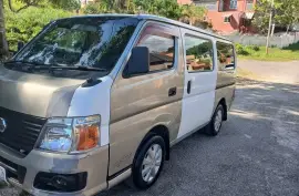 2010 Nissan Caravan