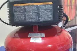 6 gallon Porter Cable Air compressor