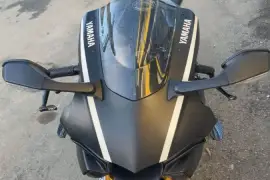 Yamaha R1