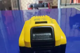 Dewalt Battery 4 Ah