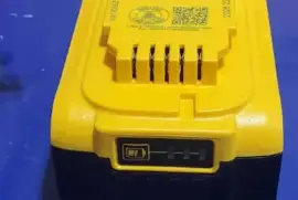 Dewalt Battery 4 Ah