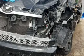 2012 Toyota voxy (damaged unit)