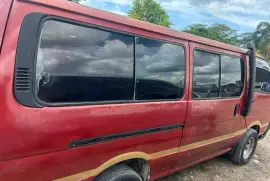 1994 Toyota Hiace (1G - 5spd )