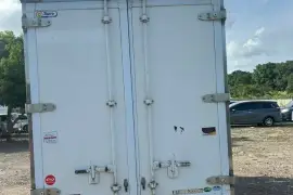 2014 Mitsubishi Fuso freezer truck
