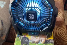 4 SPEED USB PORTABLE FAN WITH LIGHT
