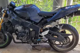 2005 Kawasaki zx6r 636