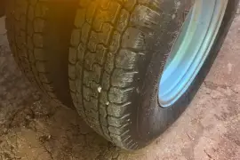 2005 Isuzu 5 ton truck