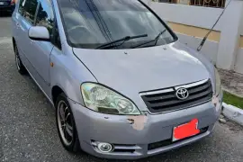 2003 Toyota Ipsum