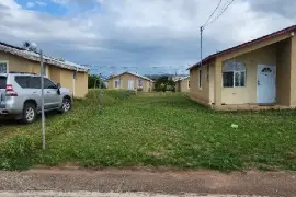 2 Bedrooms, 1 Bathroom House