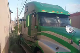 2001 Freightliner Century Class