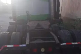 2001 Freightliner Century Class