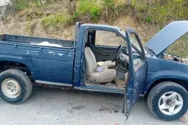 4x4 nissan pick up