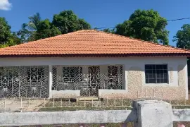 3 Bedroom 2 Bathroom Bungalow