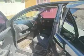 2009 Nissan note hatch back