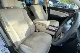 2015 Toyota Crown Royale 