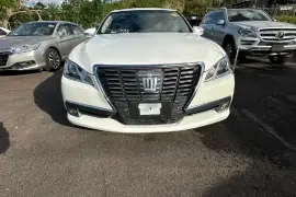 2015 Toyota Crown Royale 