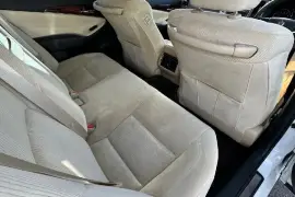 2015 Toyota Crown Royale 