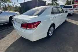 2015 Toyota Crown Royale 
