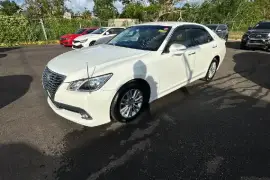 2015 Toyota Crown Royale 