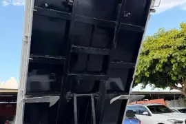 2013 Isuzu Truck (Tipper)