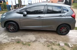Honda fit 2018,call 3103022