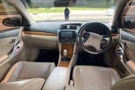 2014 Toyota Premio G Superior