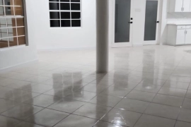 5 Beds 5 Baths House