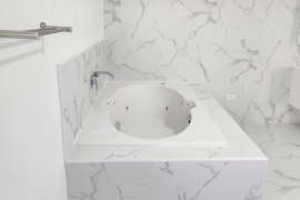 5 Beds 5 Baths House