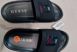  Size 10 &amp; 11 Men’s Guess Slides