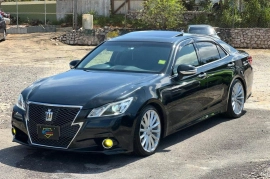 2015 Toyota Crown 350 G package
