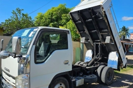 Isuzu truck tipper
