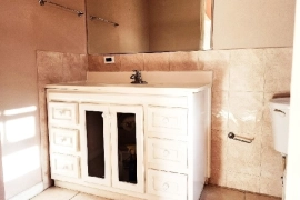 2 Bedrooms, 2.5 bathrooms Townhouse